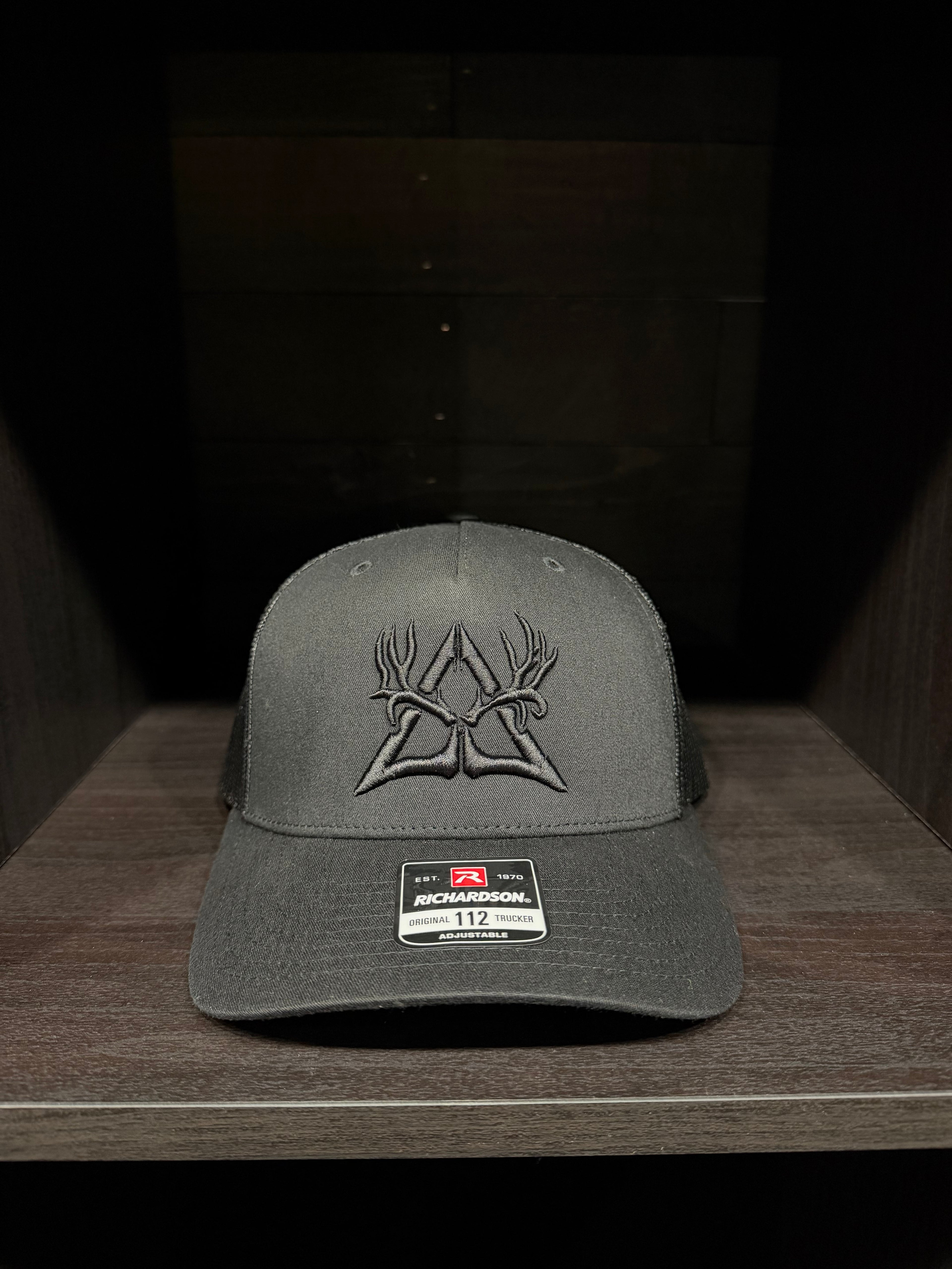 Wilde Arrow Blackout Buck Hat